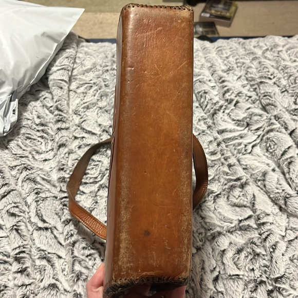 Stunning, unique, vintage hand tooled leather purse. - Picture 6 of 9